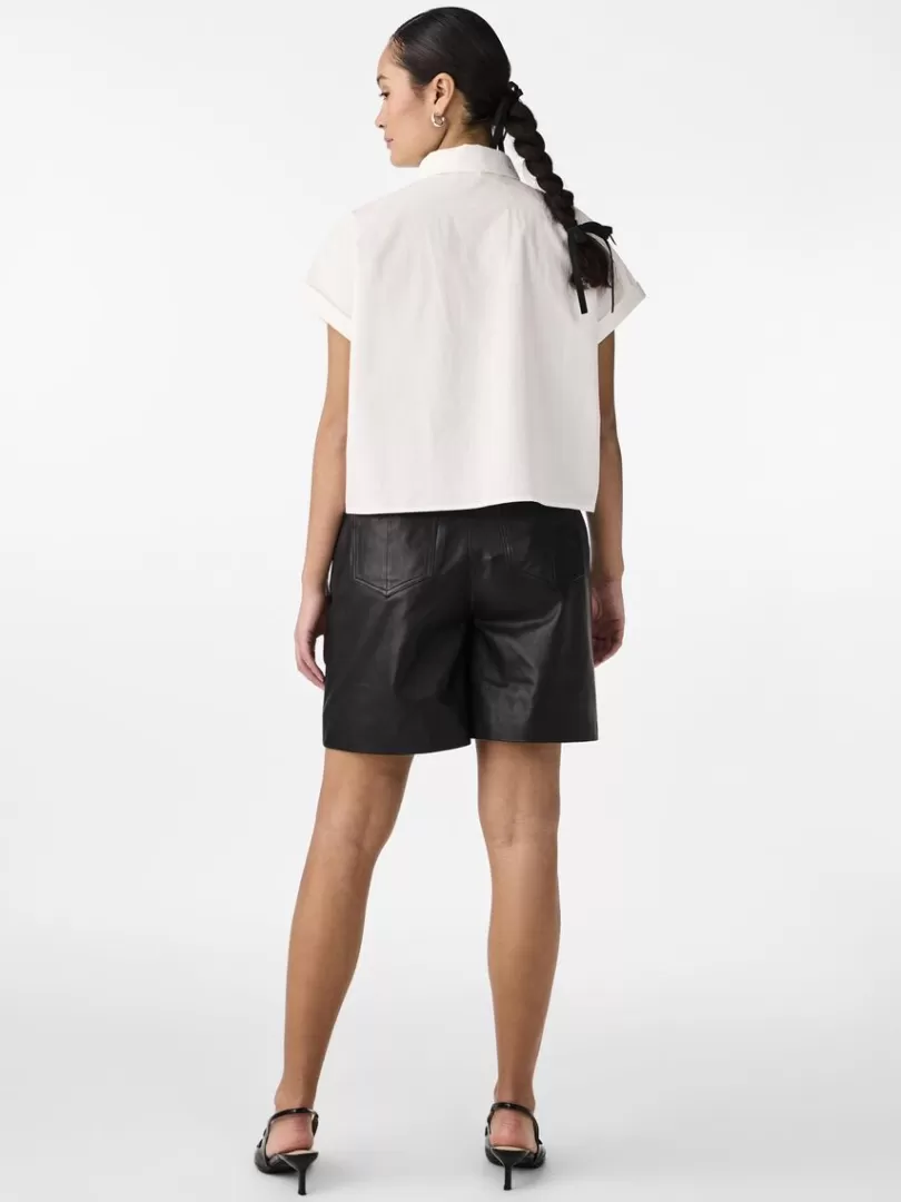 Trousers>Yas LAURA LEATHER SHORTS Black