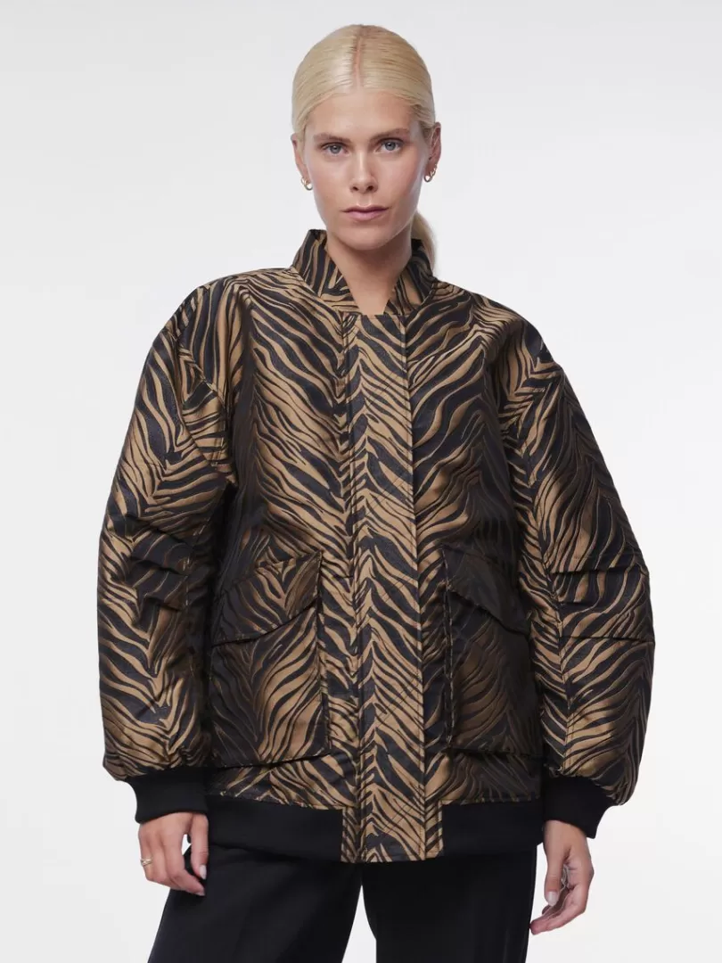Outerwear>Yas MALLA BOMBER JACKET Black