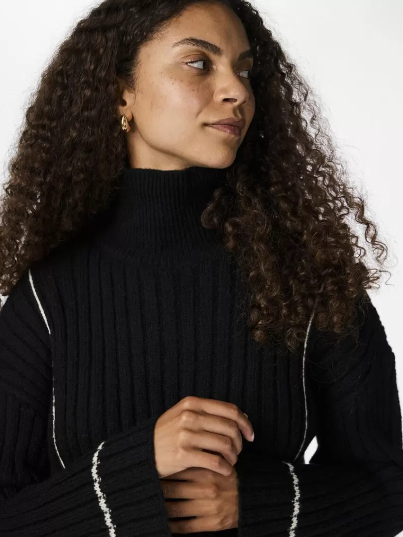 yasmillie__knitted_pullover_2.webp Knitwear>Yas MILLIE KNITTED PULLOVER Black
